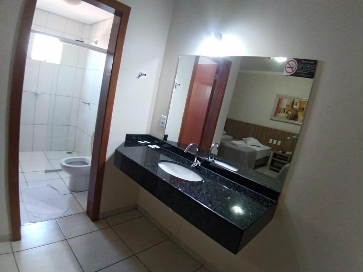 Hotel Talisma Rondonópolis エクステリア 写真